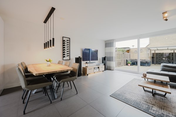 Medium property photo - Annette Versluys-Poelmanstraat 13, 3207 SJ Spijkenisse